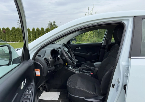 Kia Sportage cena 37700 przebieg: 209000, rok produkcji 2011 z Lublin małe 154